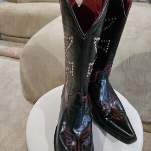 Frye Daisy Duke cowgirl boots